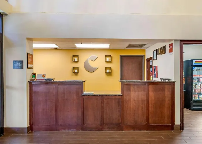 Comfort Suites - Near The Galleria